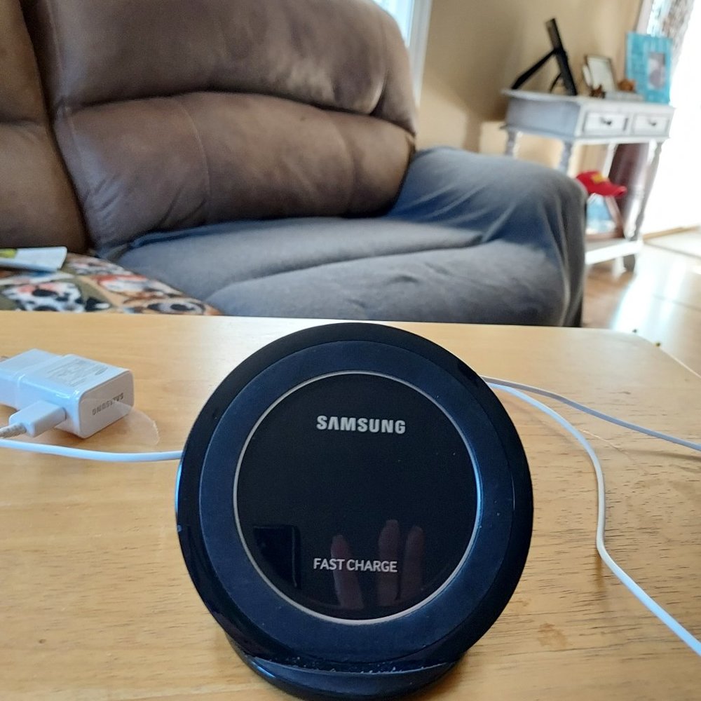 PHONE CHARGER